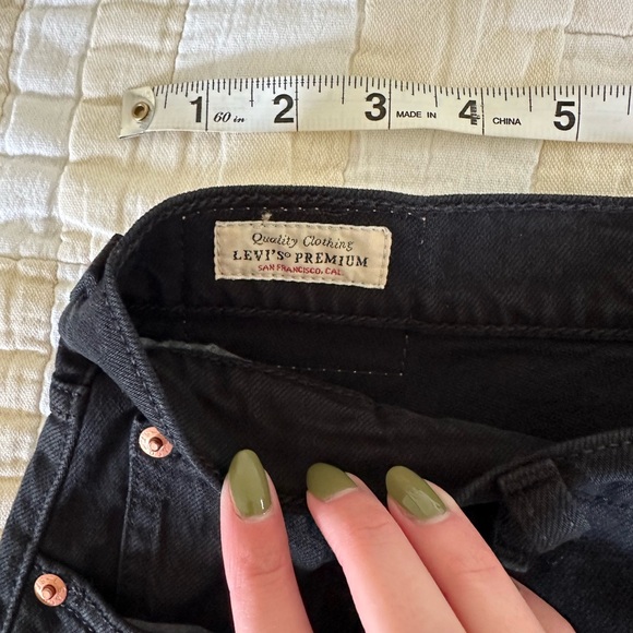 Levis Ribcage Jeans - Picture 5 of 7